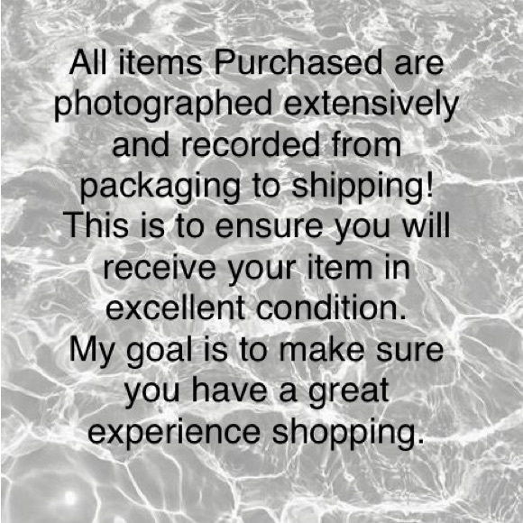 Meet your Posher, Mariana - Picture 1 of 2